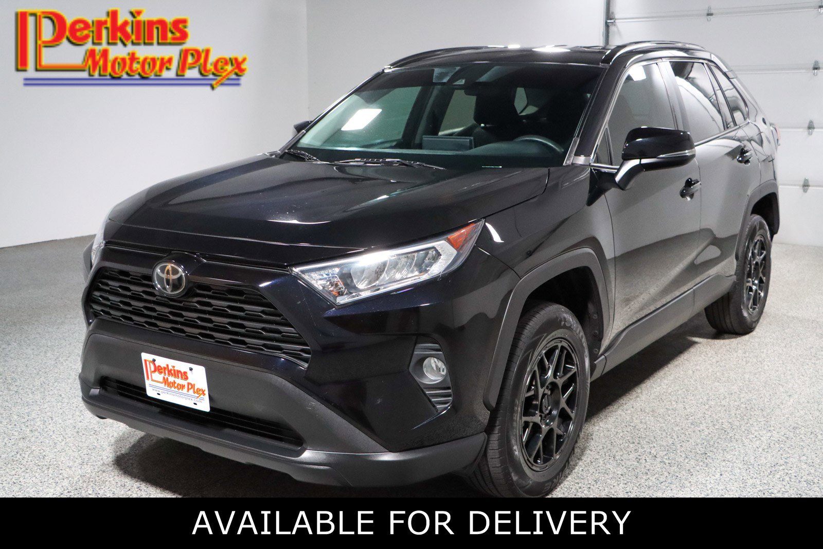 2021 Toyota RAV4 XLE FWD's photo