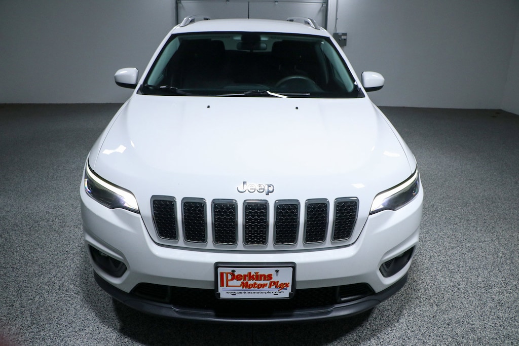 Used 2019 Jeep Cherokee Latitude SUV