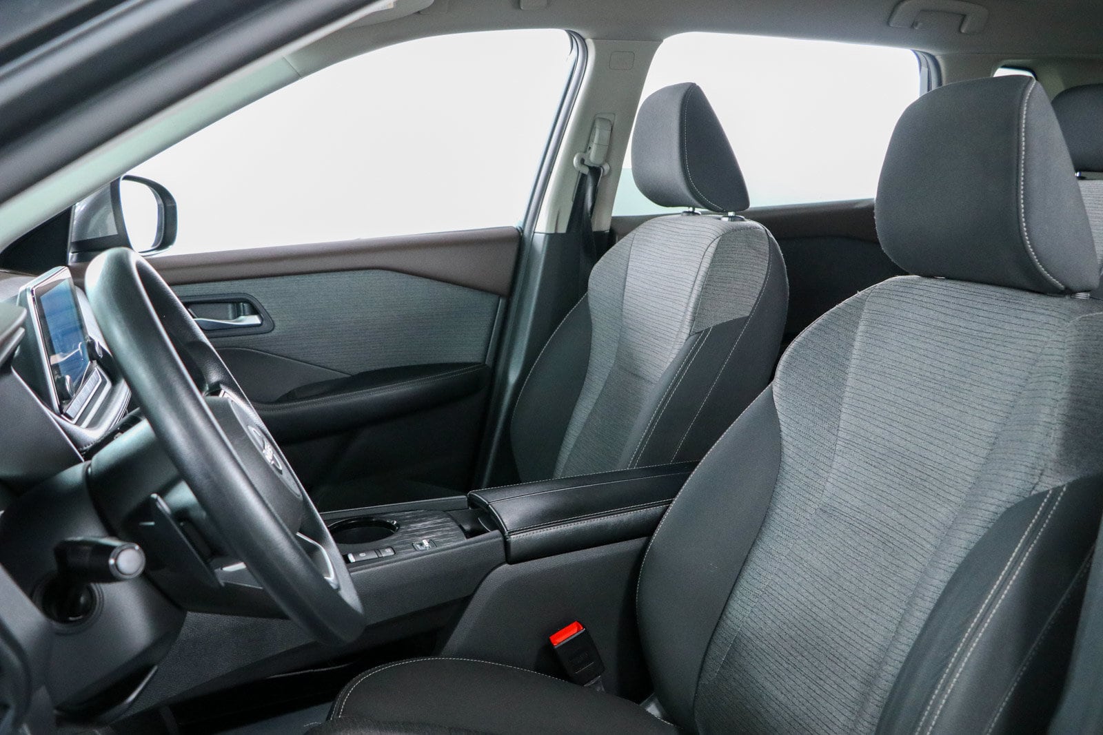 2023 Nissan Rogue SV - Photo 22