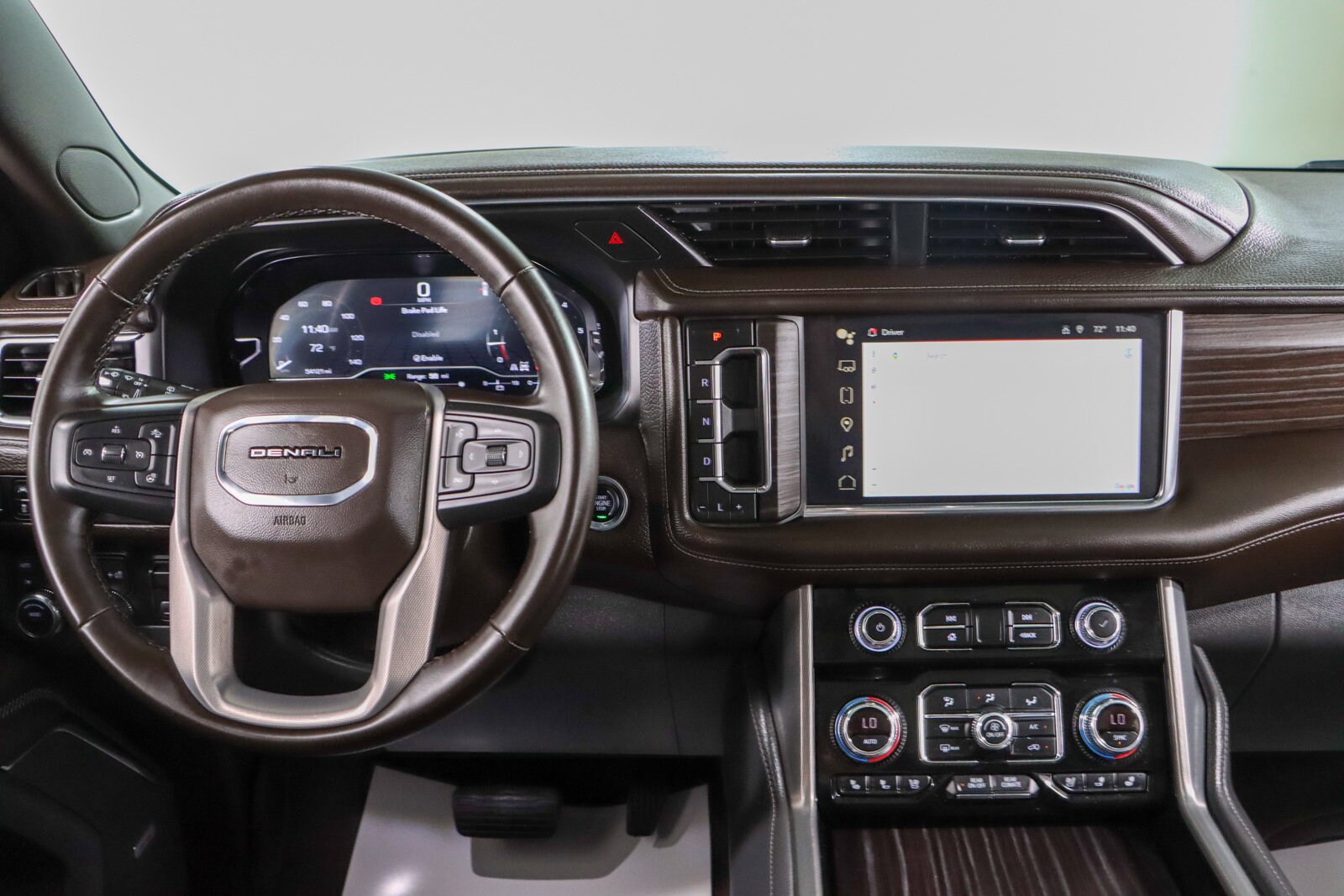 2023 GMC Yukon Denali - Photo 16