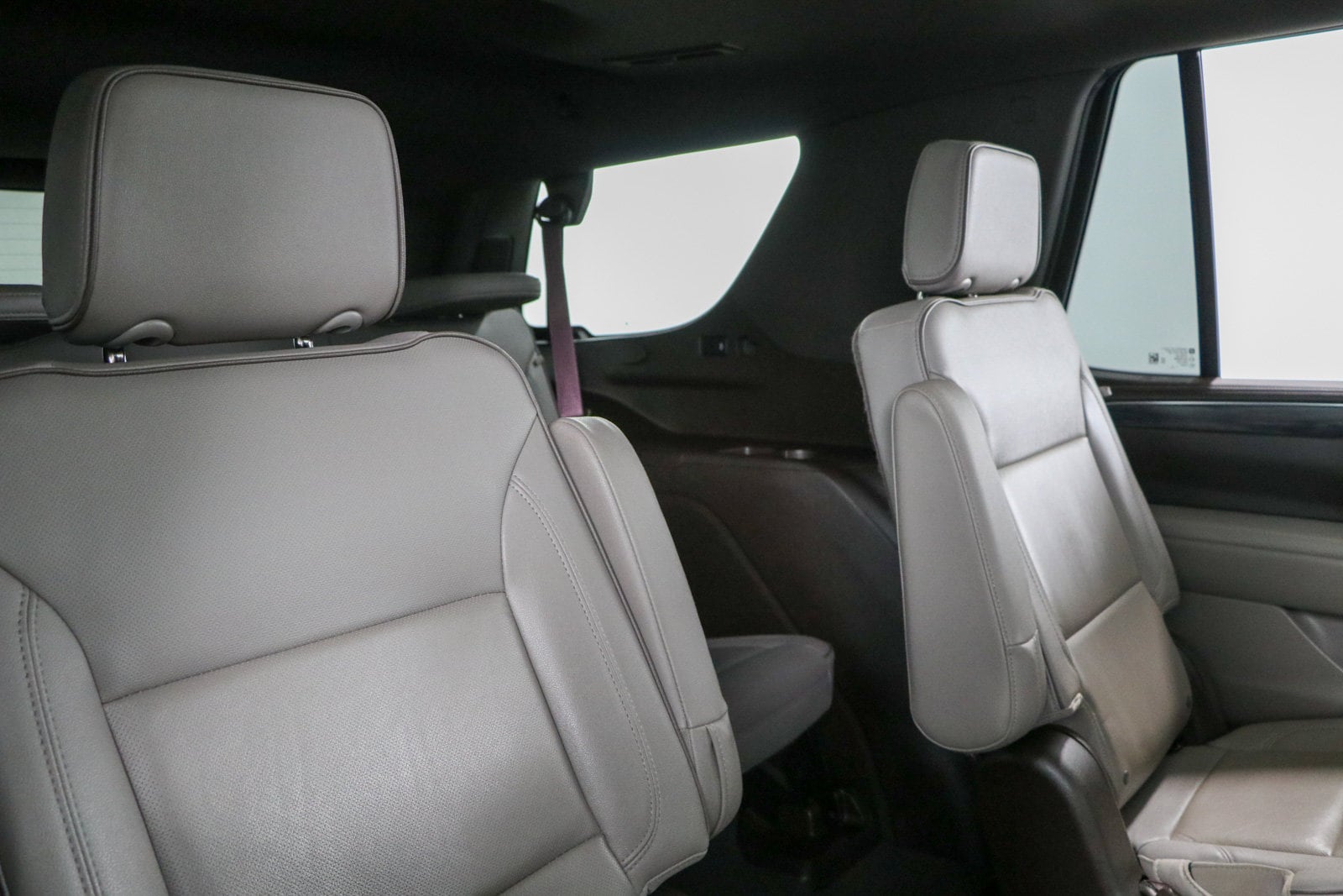 2023 GMC Yukon SLT - Photo 33