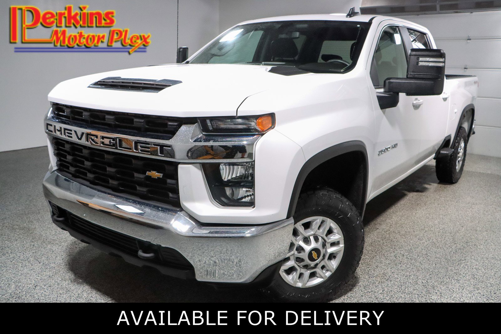 2022 Chevrolet Silverado HD LT 4WD Crew Cab Standard Box's photo