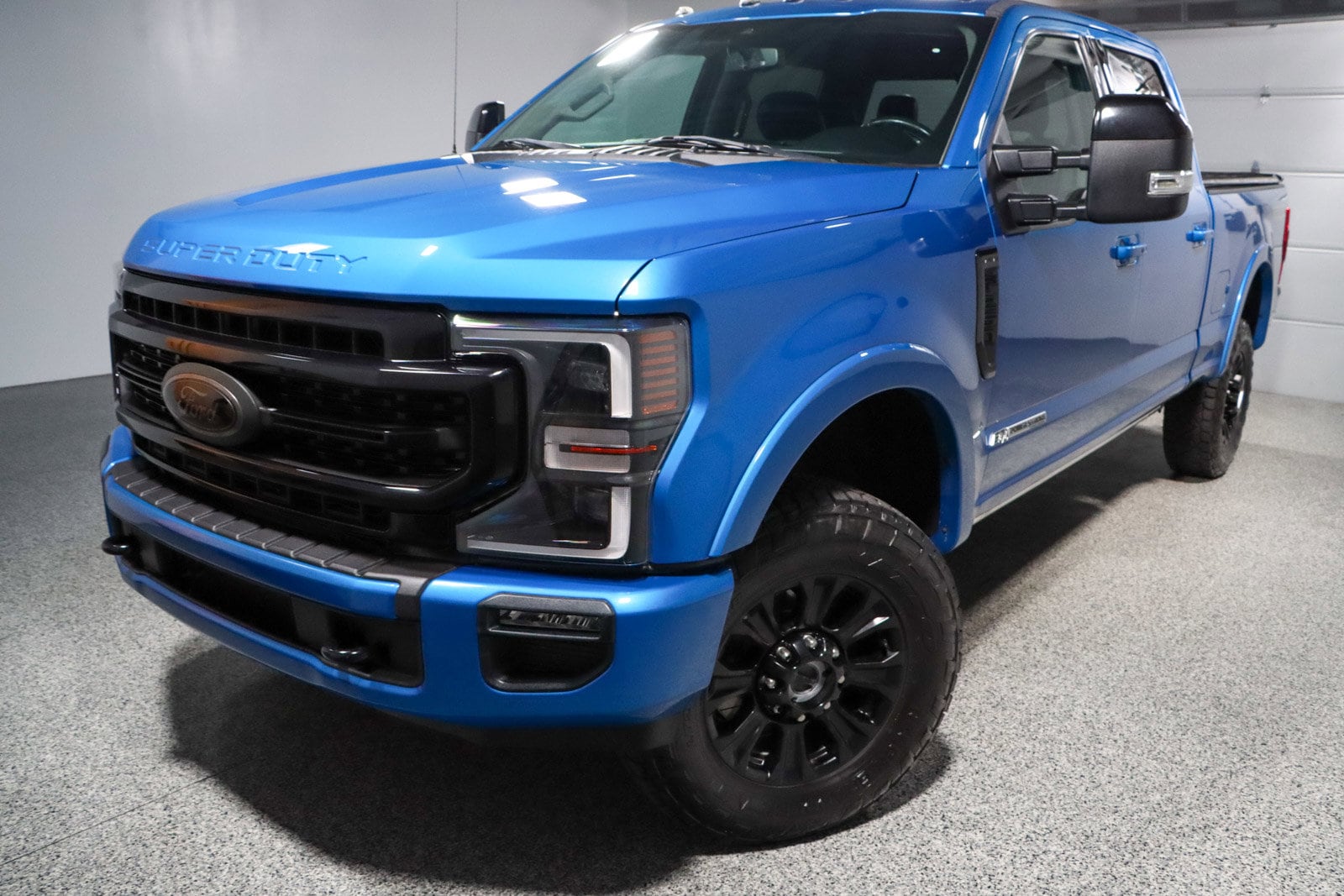 2020 Ford F-250 Lariat Tremor photo 3