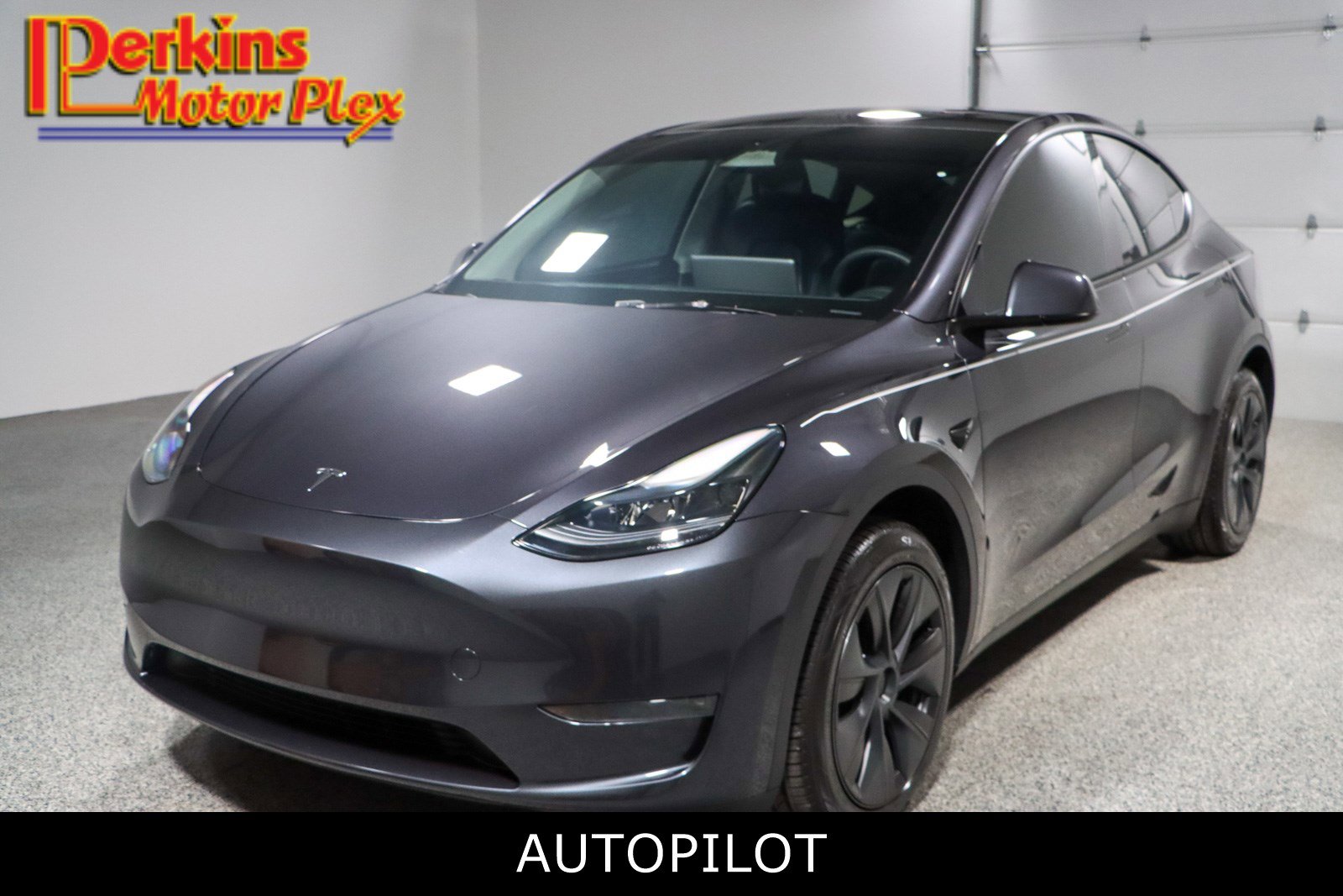2024 Tesla Model Y Long Range's photo