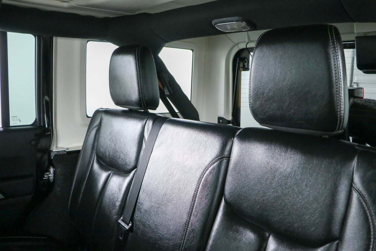 2016 Jeep Wrangler Unlimited Sahara - Photo 24