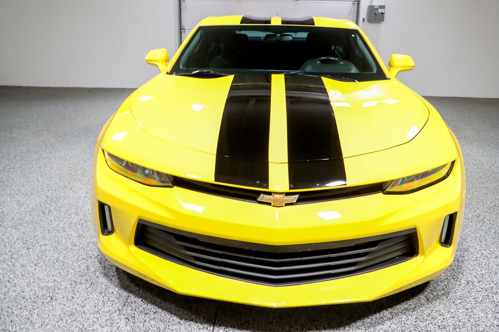 2018 Chevrolet Camaro 1LS 1LT photo 3