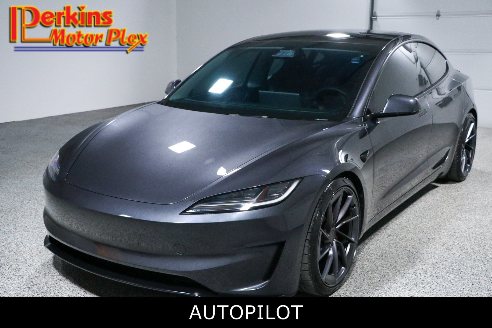 2025 Tesla Model 3 Performance's photo