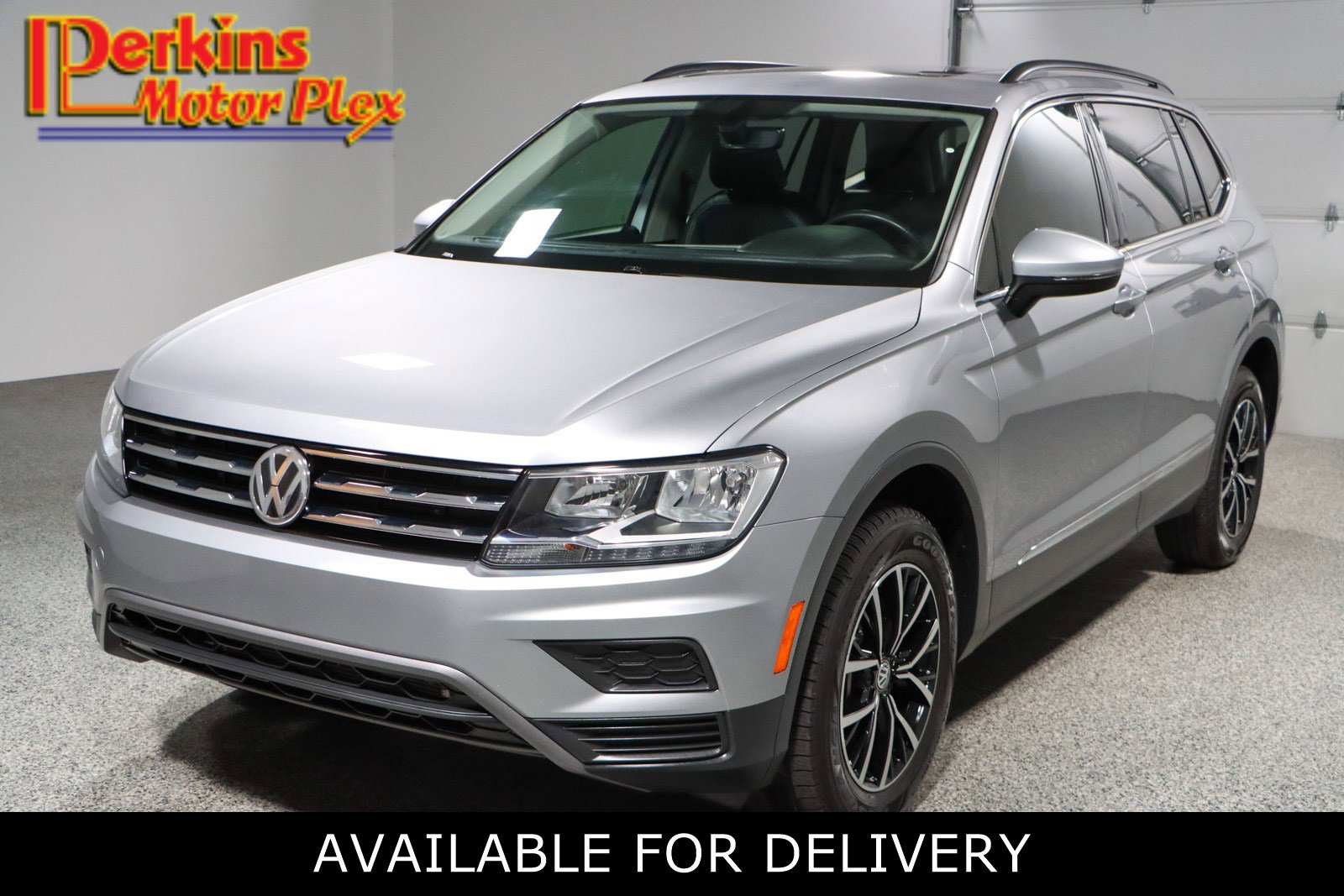 2021 Volkswagen Tiguan SE's photo