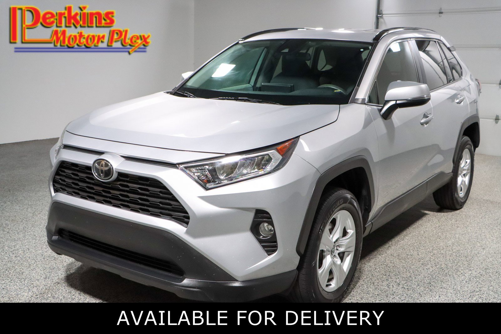 2020 Toyota RAV4 XLE FWD's photo