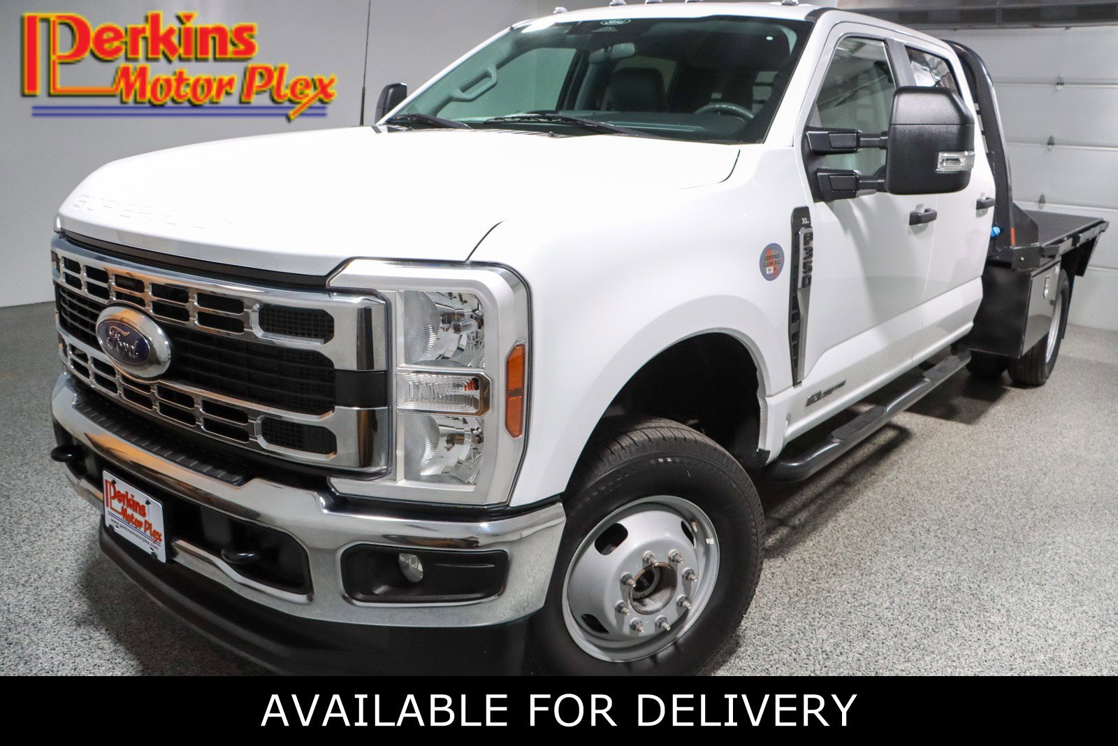2024 Ford F-350 XL 4x4 Crew Cab 179-In DRW's photo