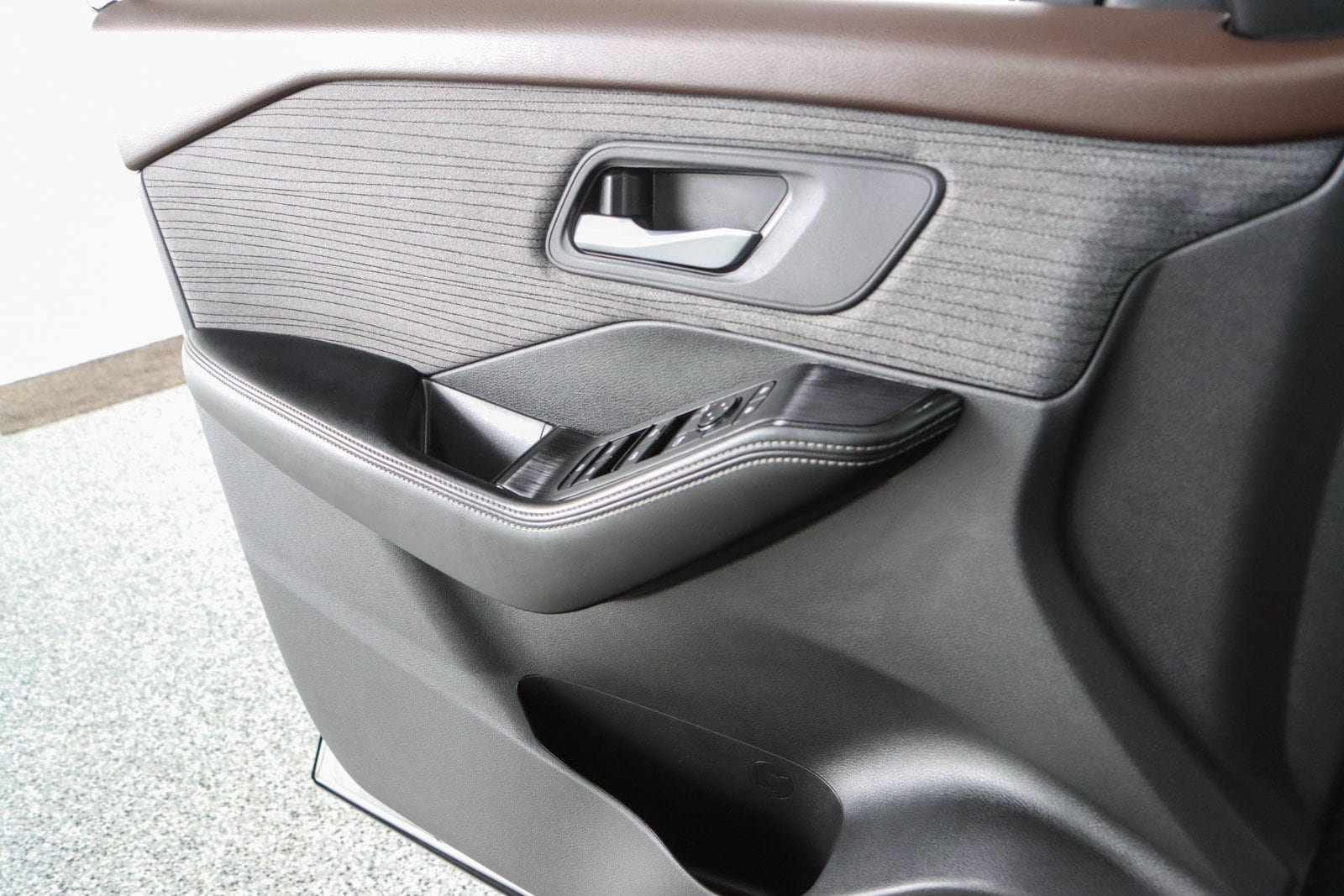 2023 Nissan Rogue SV - Photo 21