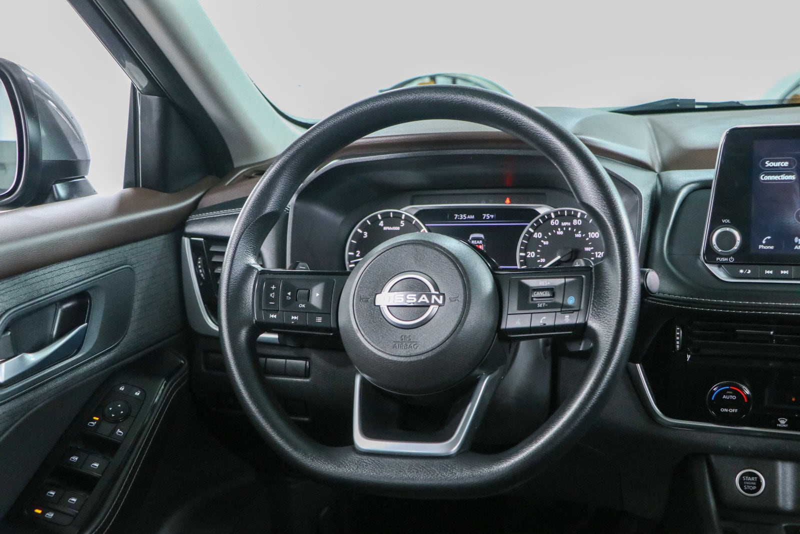 2023 Nissan Rogue SV - Photo 12