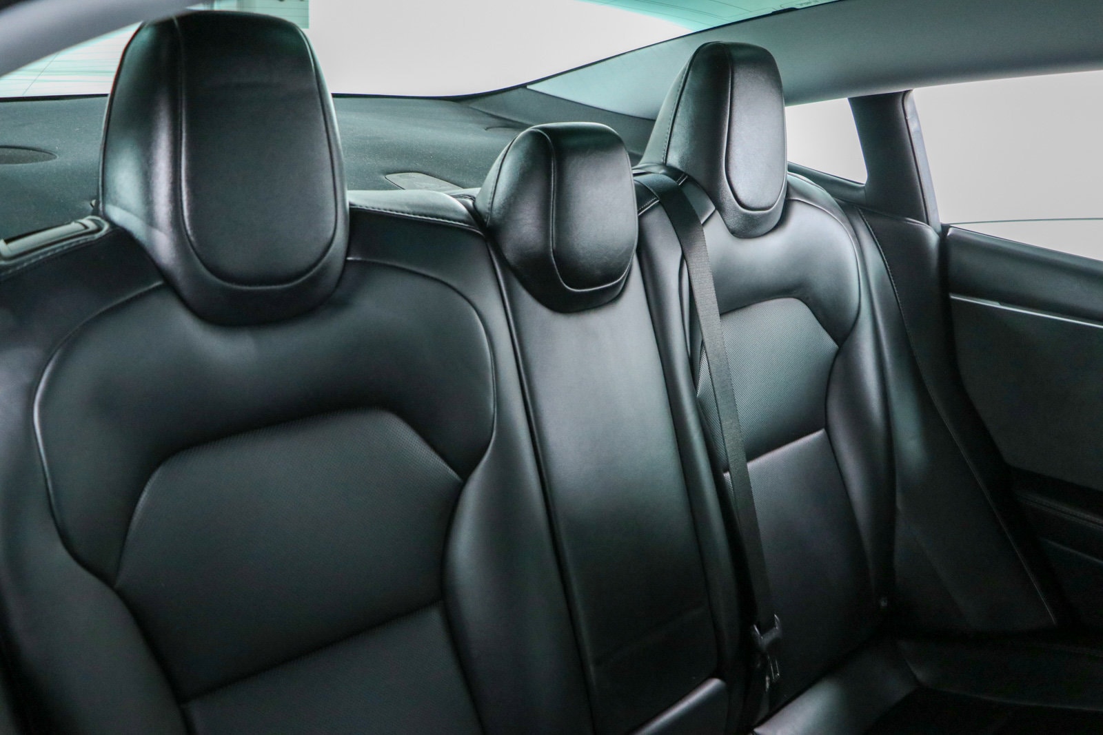 2025 Tesla Model 3 Long Range - Photo 25