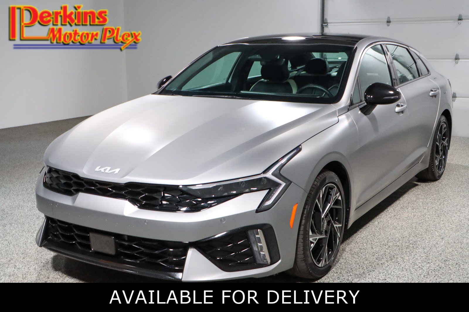 2025 Kia Optima GT-Line AWD's photo