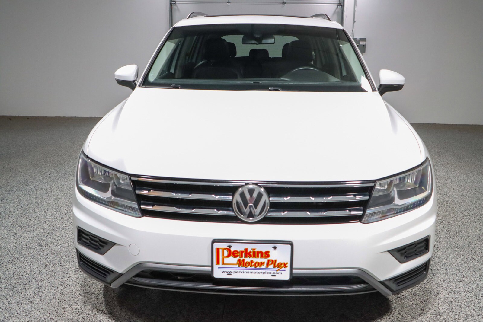 2020 Volkswagen Tiguan SE photo 3