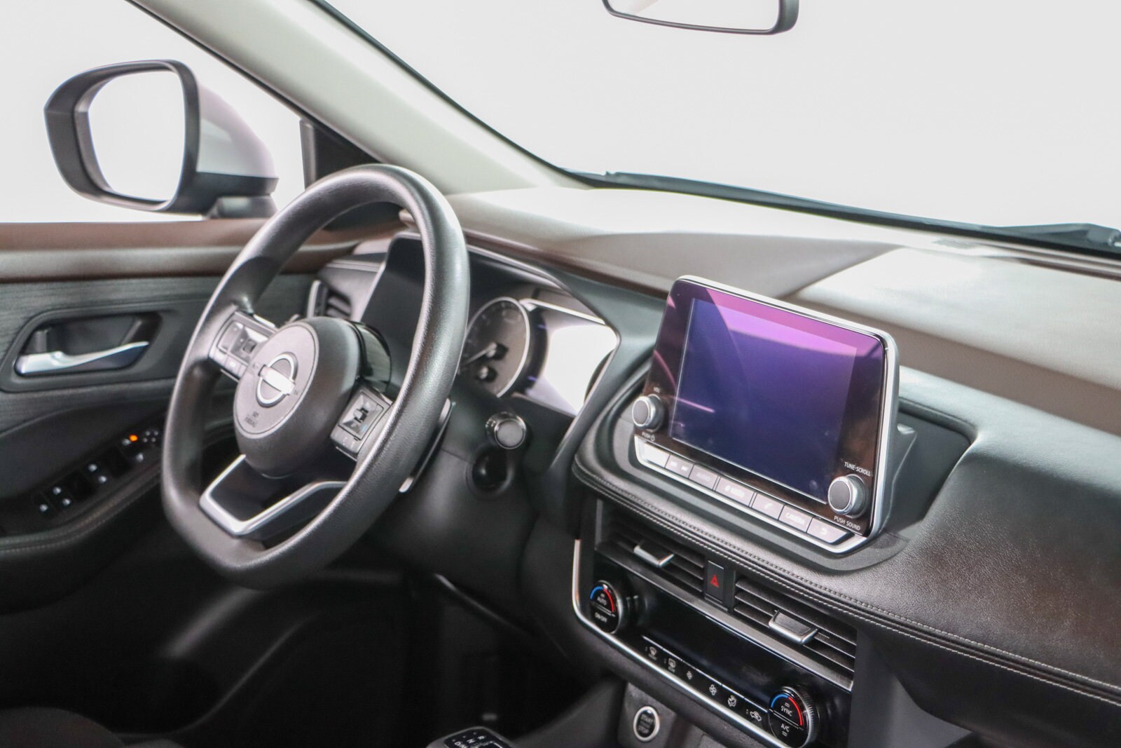 2023 Nissan Rogue SV - Photo 25