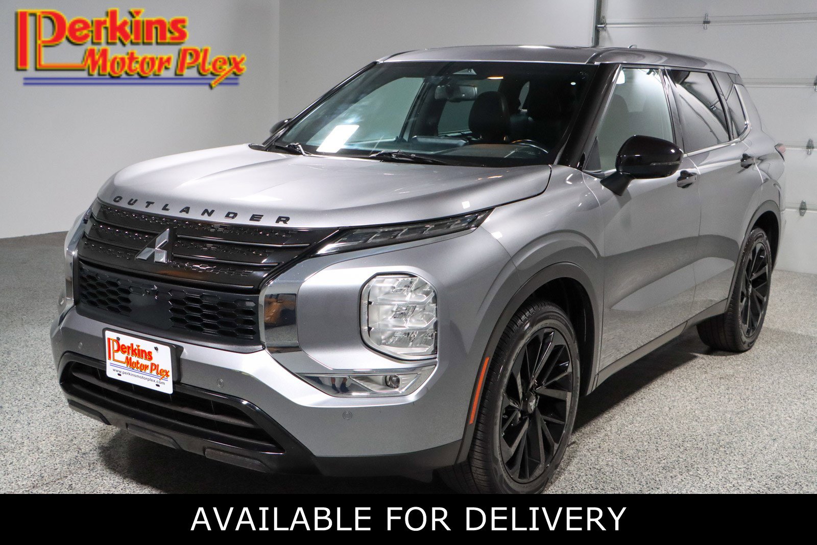 2023 Mitsubishi Outlander SEL Black Edition's photo