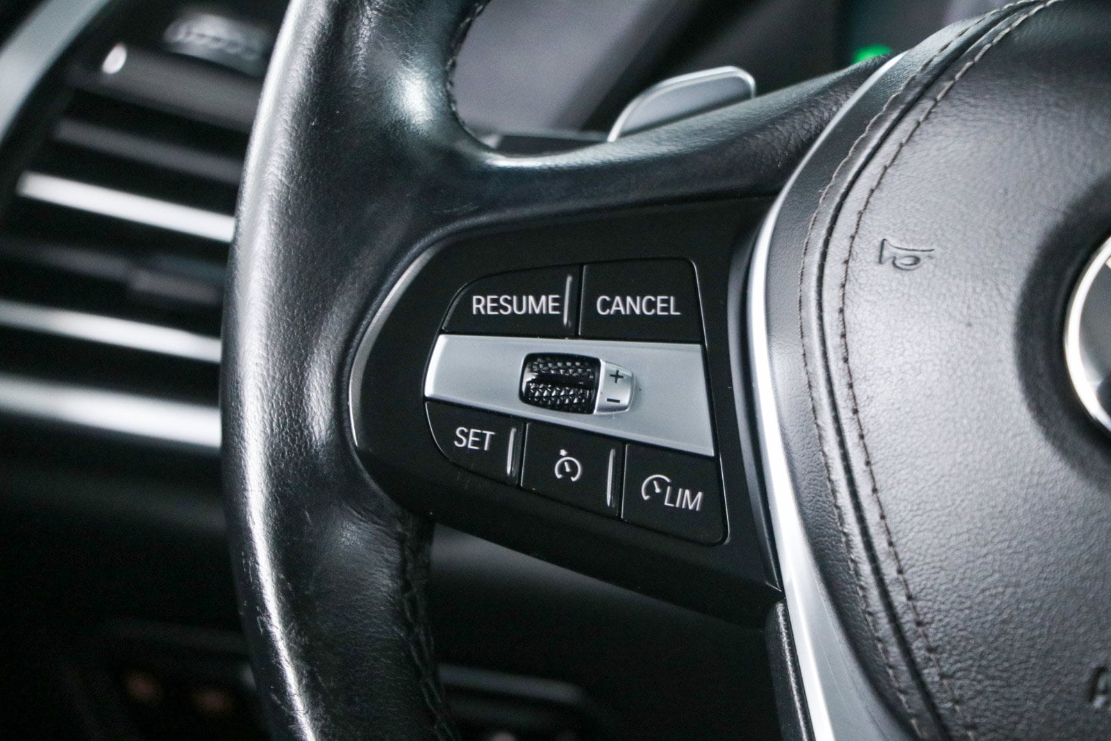 2020 BMW X5 40i - Photo 13