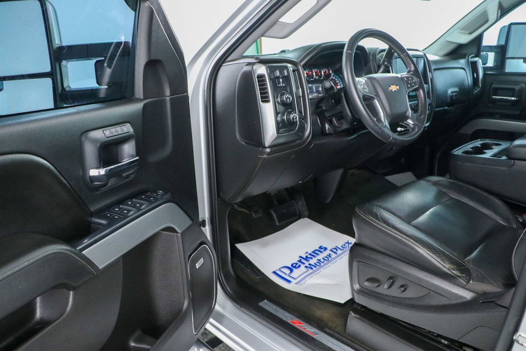 Used 2016 Chevrolet Silverado 2500HD LTZ 4X4 Truck Crew Cab