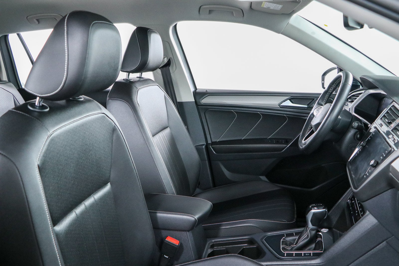 2023 Volkswagen Tiguan SE - Photo 26
