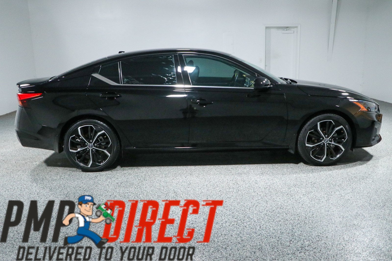 2023 Nissan Altima SR - Photo 6