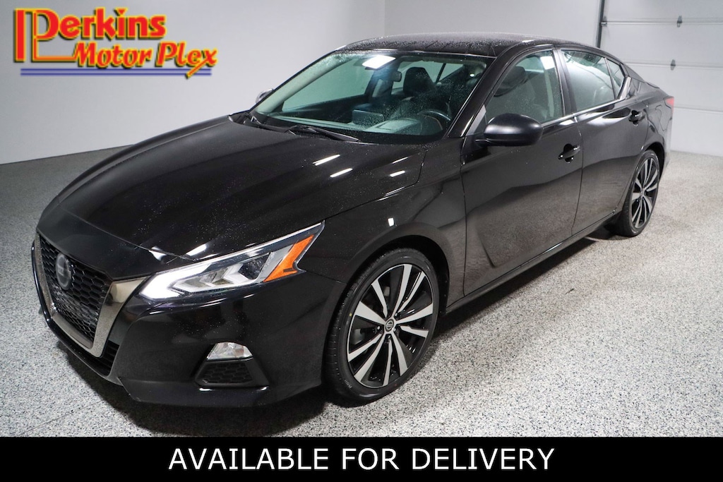 Used 2021 Nissan Altima SR Sedan