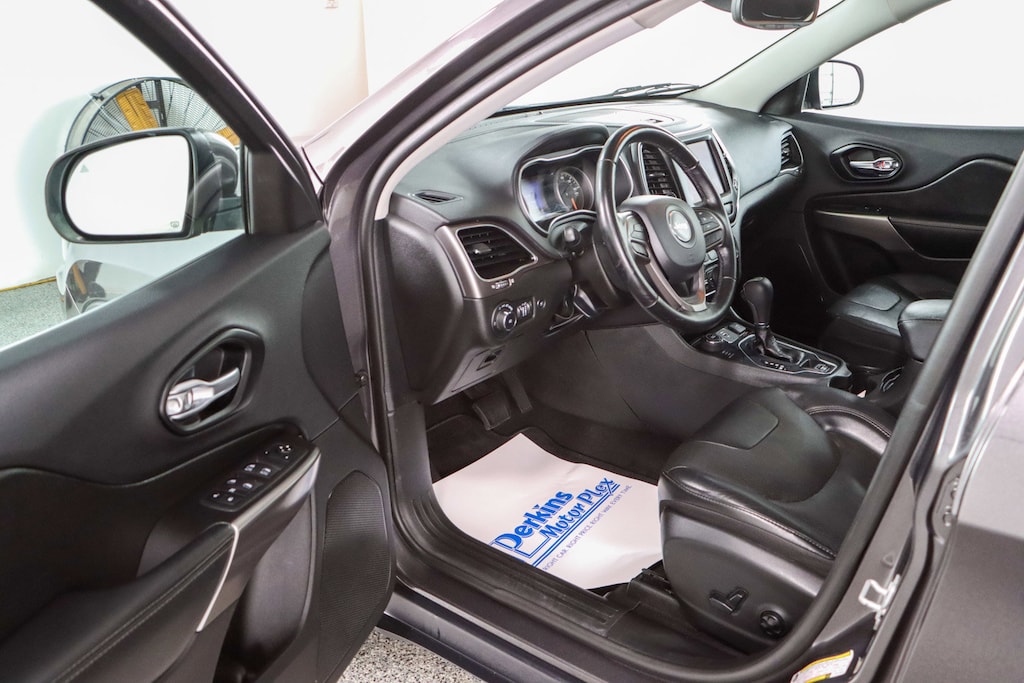 Used 2021 Jeep Cherokee Latitude Lux 4X4 SUV