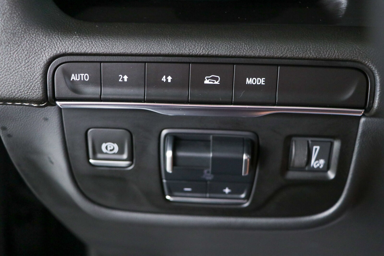 2024 Cadillac Escalade Sport - Photo 24