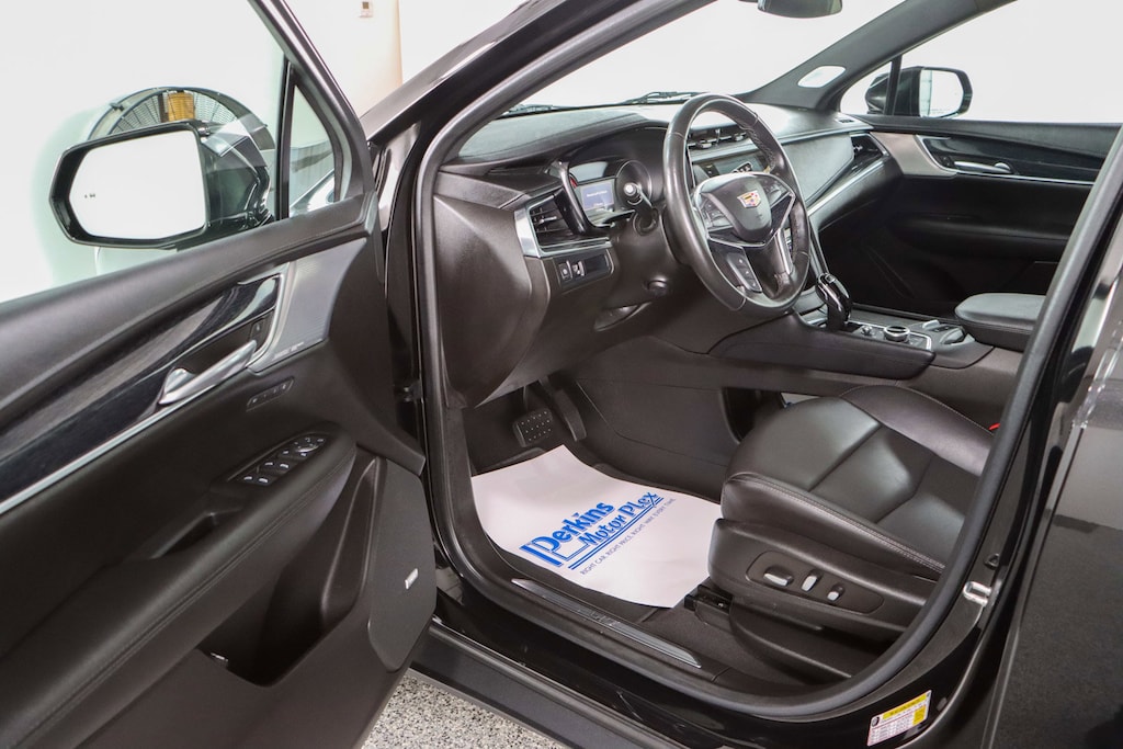 Used 2023 Cadillac XT5 Premium Luxury SUV