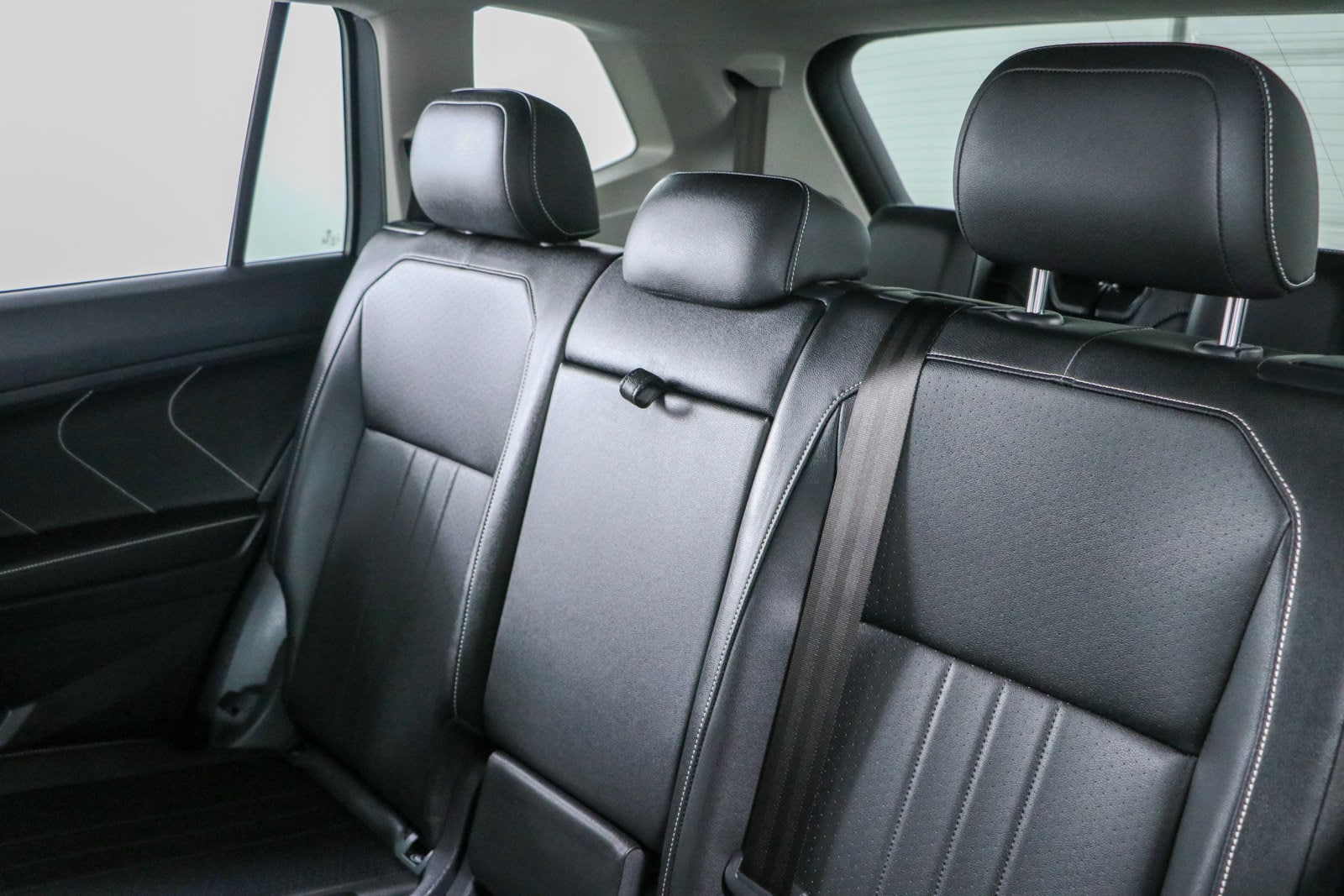 2023 Volkswagen Tiguan SE - Photo 23