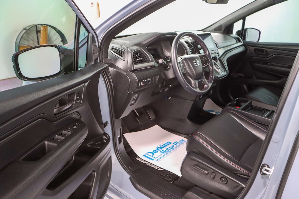 Used 2024 Honda Odyssey Sport Van