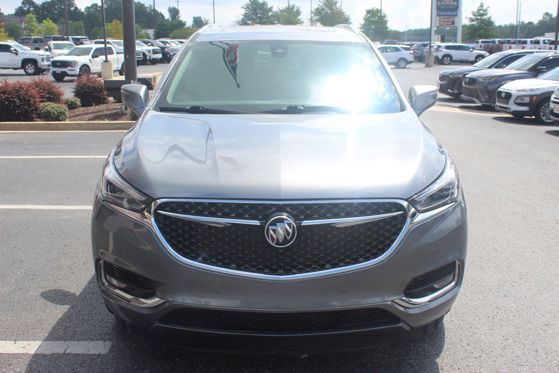 2021 Buick Enclave Avenir photo 2