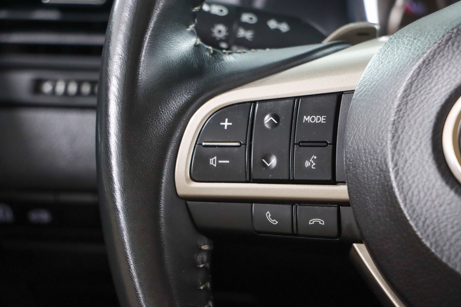 2022 Lexus RX 350 - Photo 11