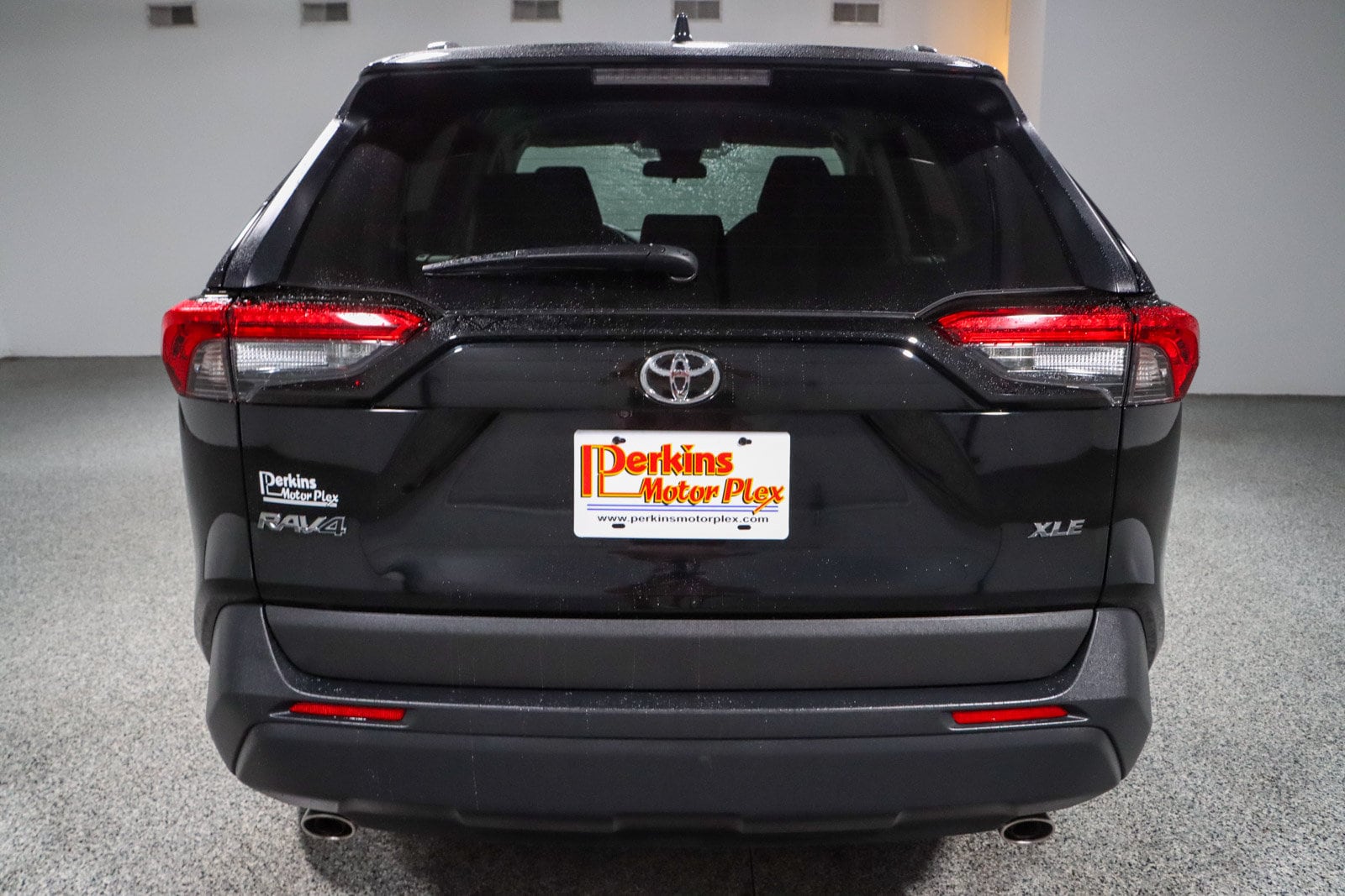 2024 Toyota RAV4 XLE - Photo 8