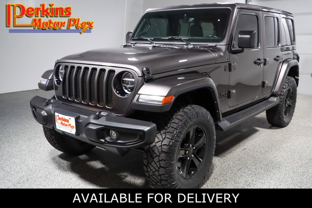 Used 2022 Jeep Wrangler Unlimited Sahara Altitude 4X4 SUV
