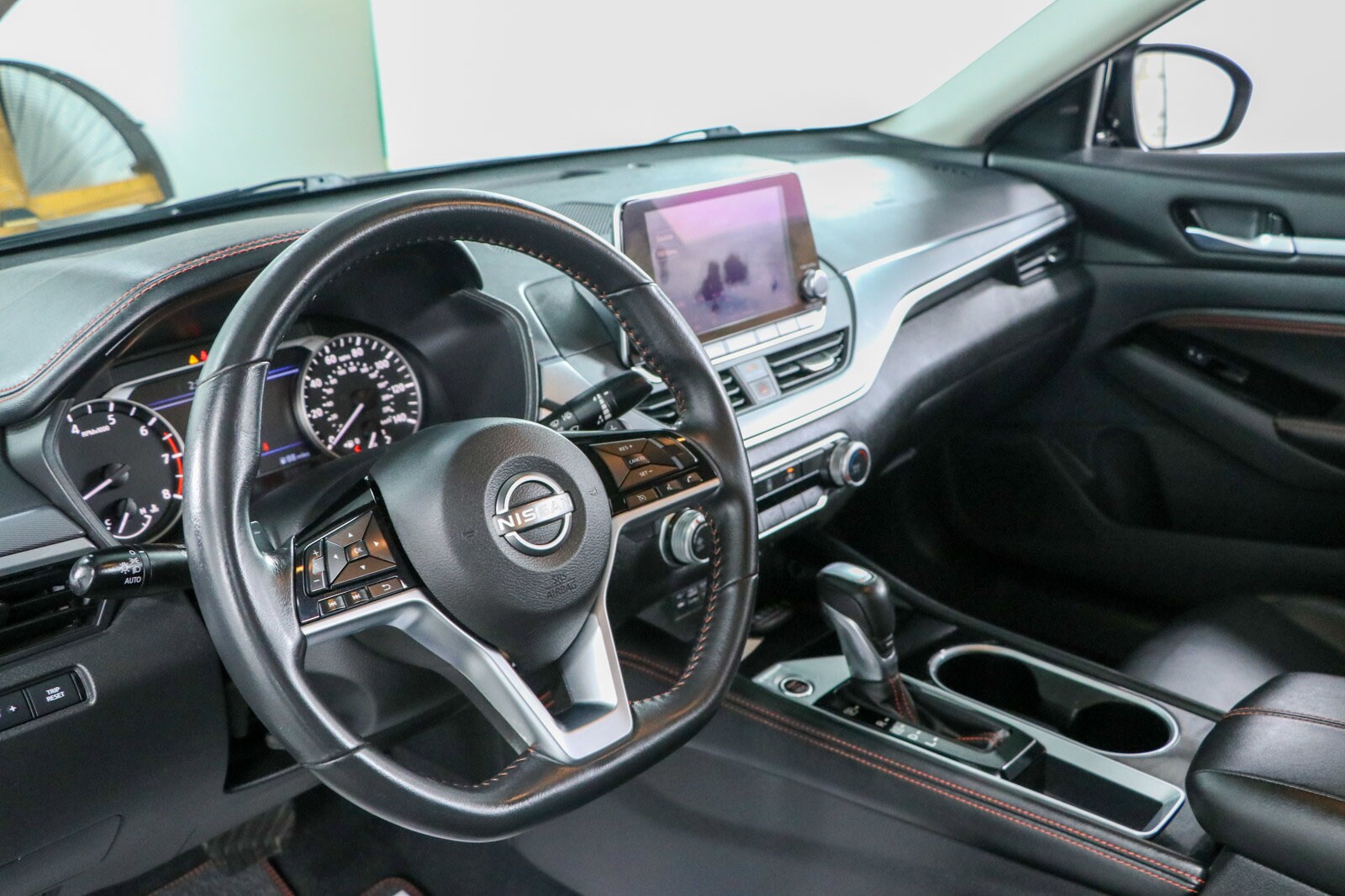 2023 Nissan Altima SR - Photo 21