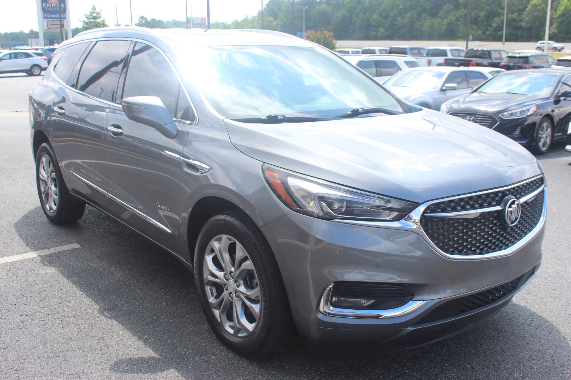 2021 Buick Enclave Avenir photo 3