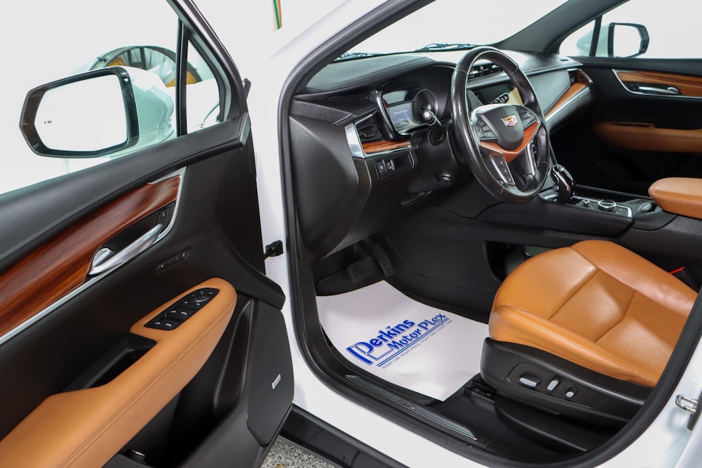 Used 2022 Cadillac XT5 AWD SUV