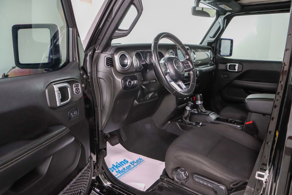 Used 2022 Jeep Wrangler Unlimited Sahara 4X4 SUV