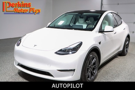 2025 Tesla Model Y Long Range AWD SUV