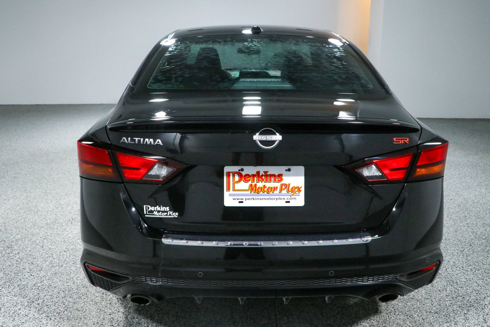 2023 Nissan Altima SR - Photo 8