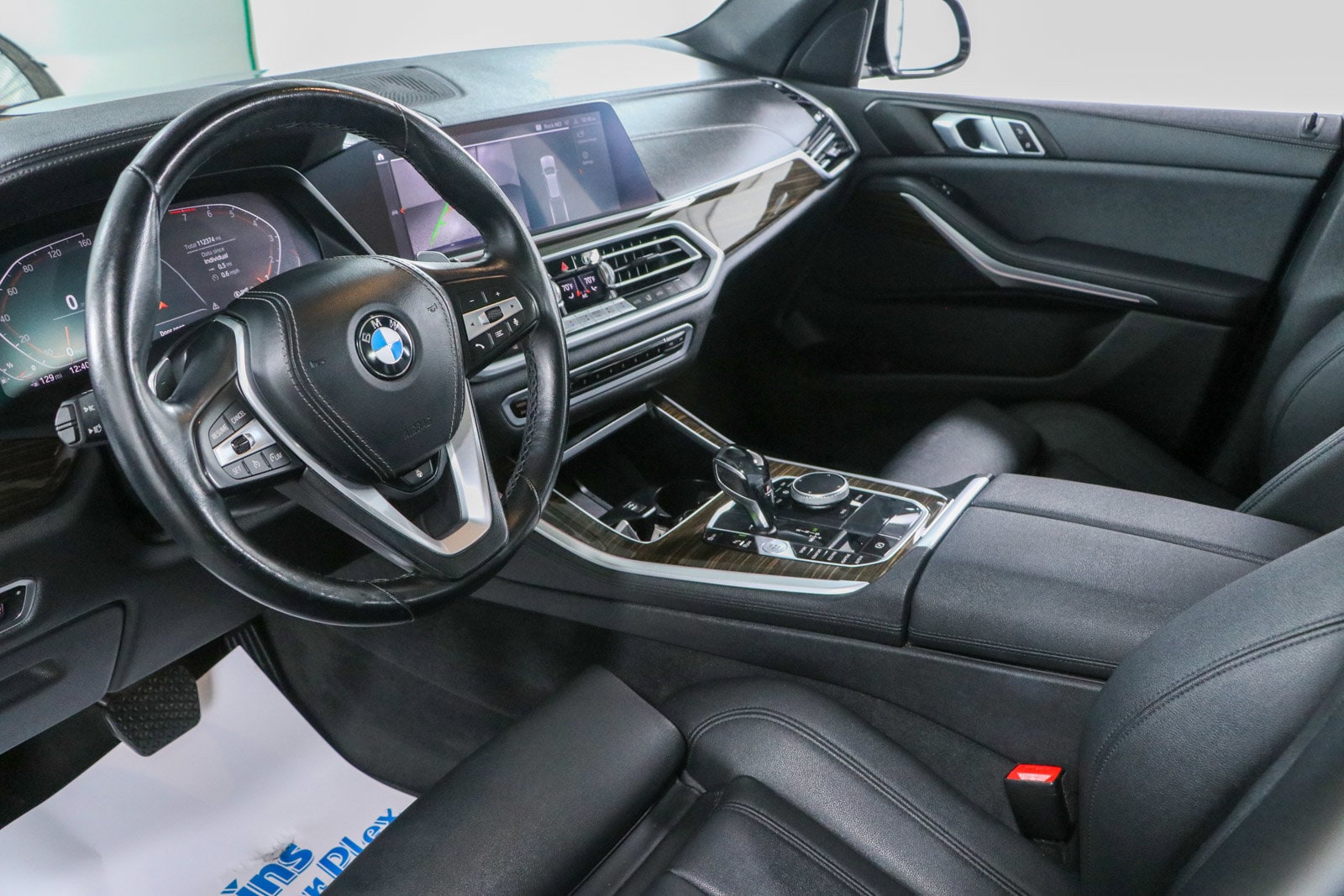 2020 BMW X5 40i - Photo 24