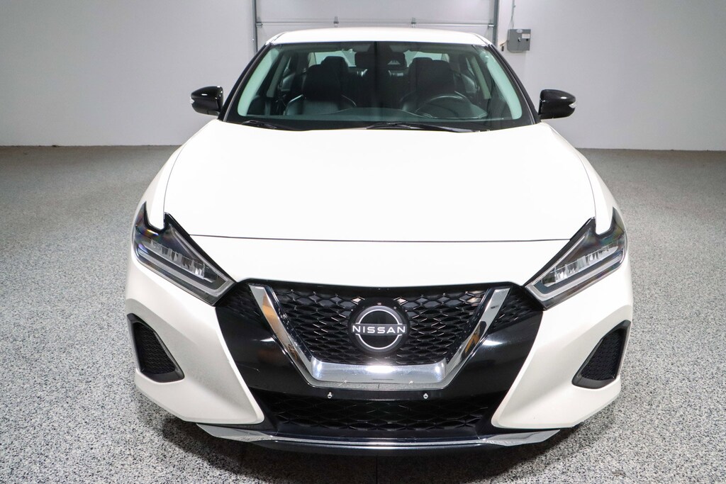 Used 2023 Nissan Maxima SV Sedan