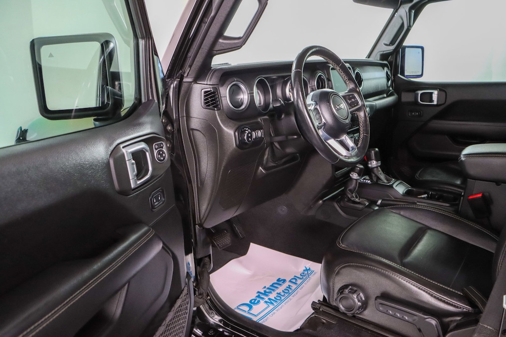 Used 2021 Jeep Gladiator Overland 4X4 Truck Crew Cab