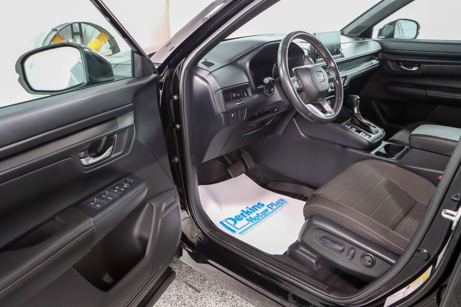 2023 Honda CR-V Sport photo 2