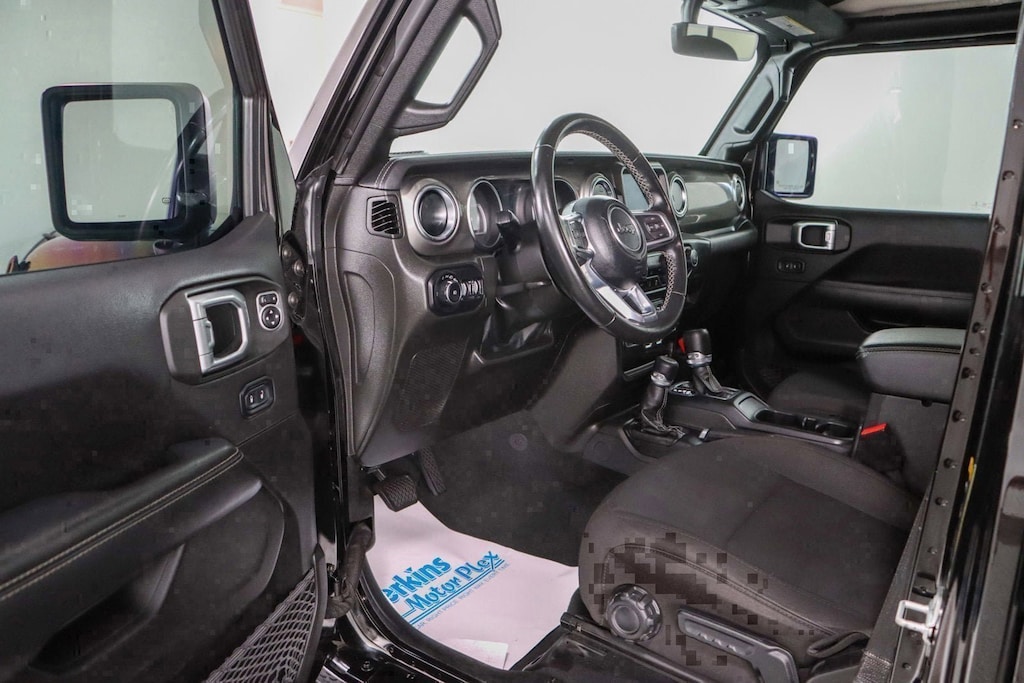 Used 2022 Jeep Wrangler Unlimited Sahara 4X4 SUV