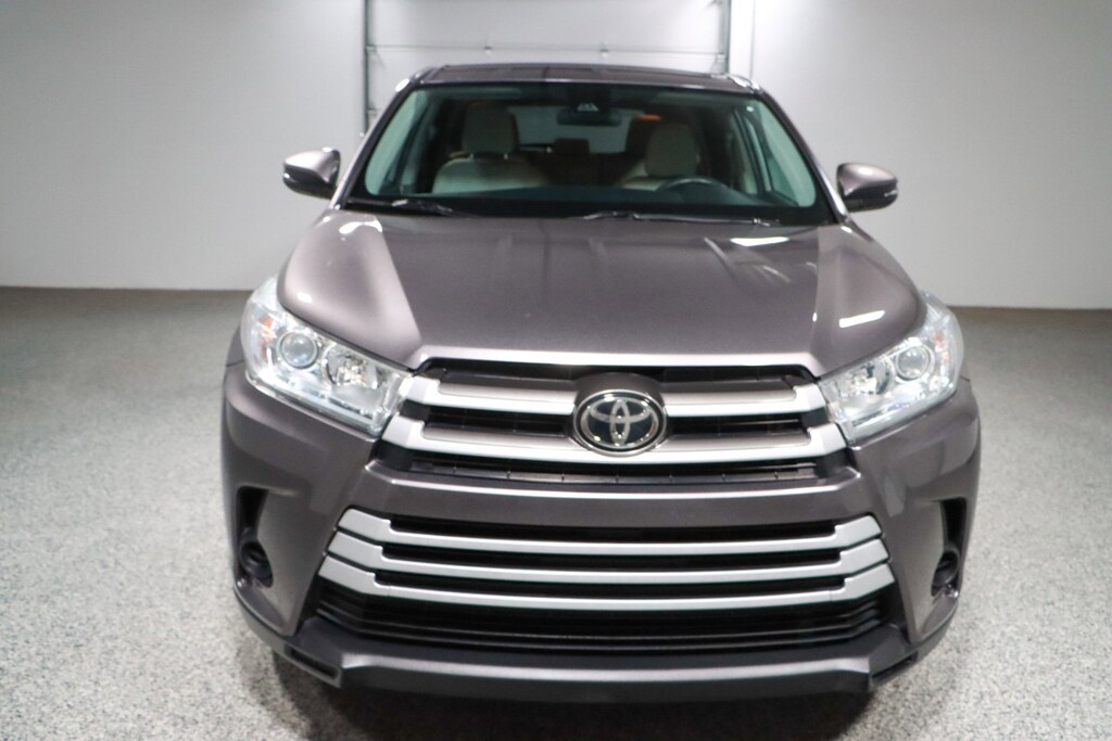 Used 2019 Toyota Highlander LE SUV