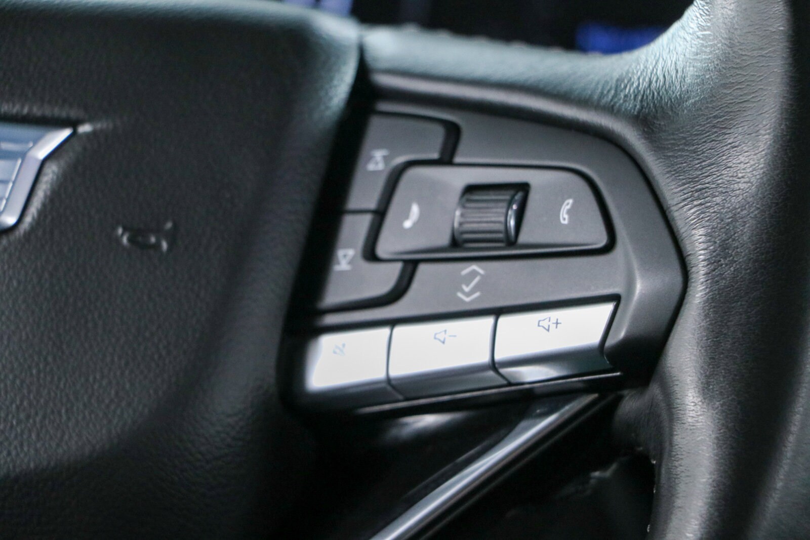 2024 Cadillac Escalade Sport - Photo 15