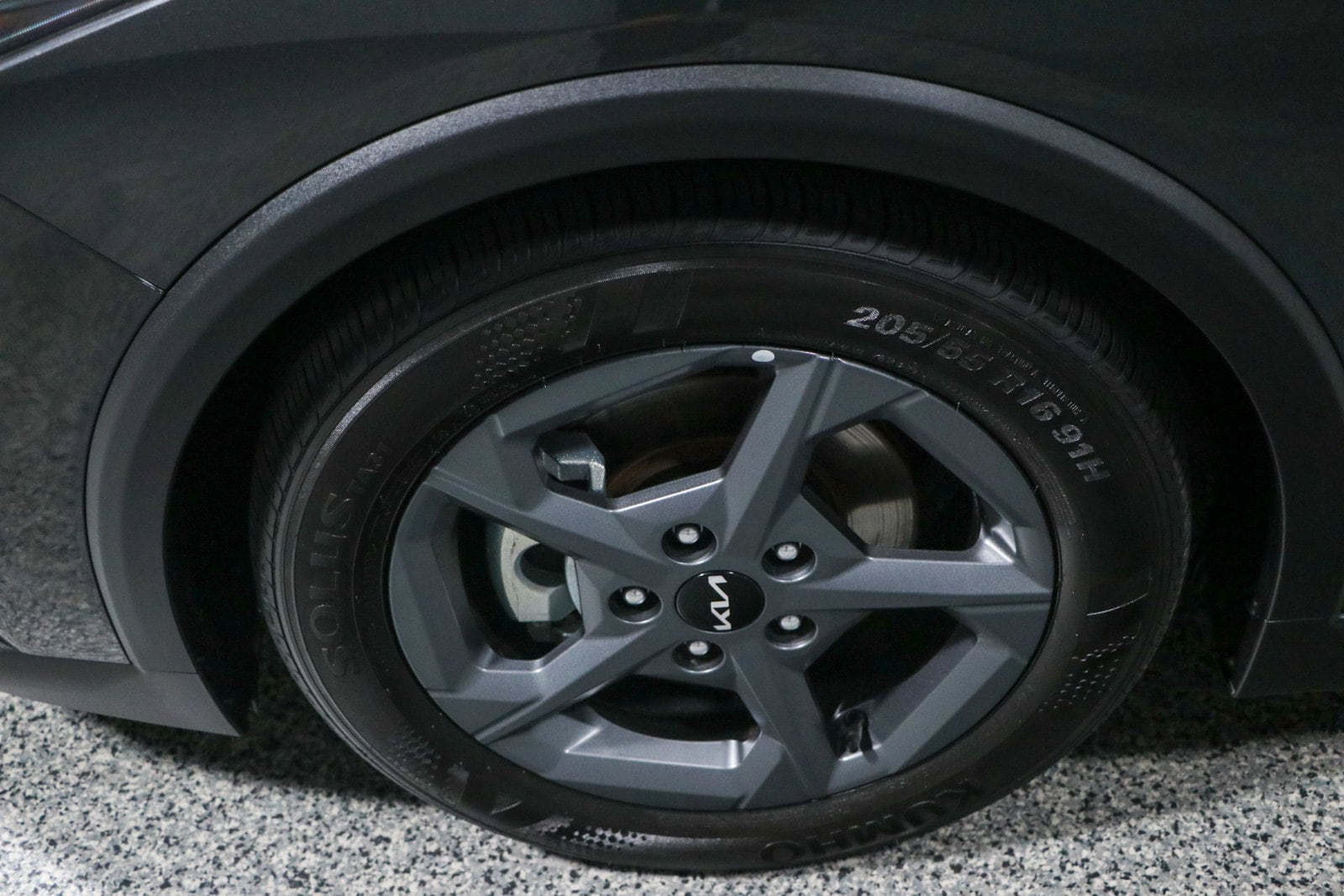 2025 Kia K4 LXS - Photo 11
