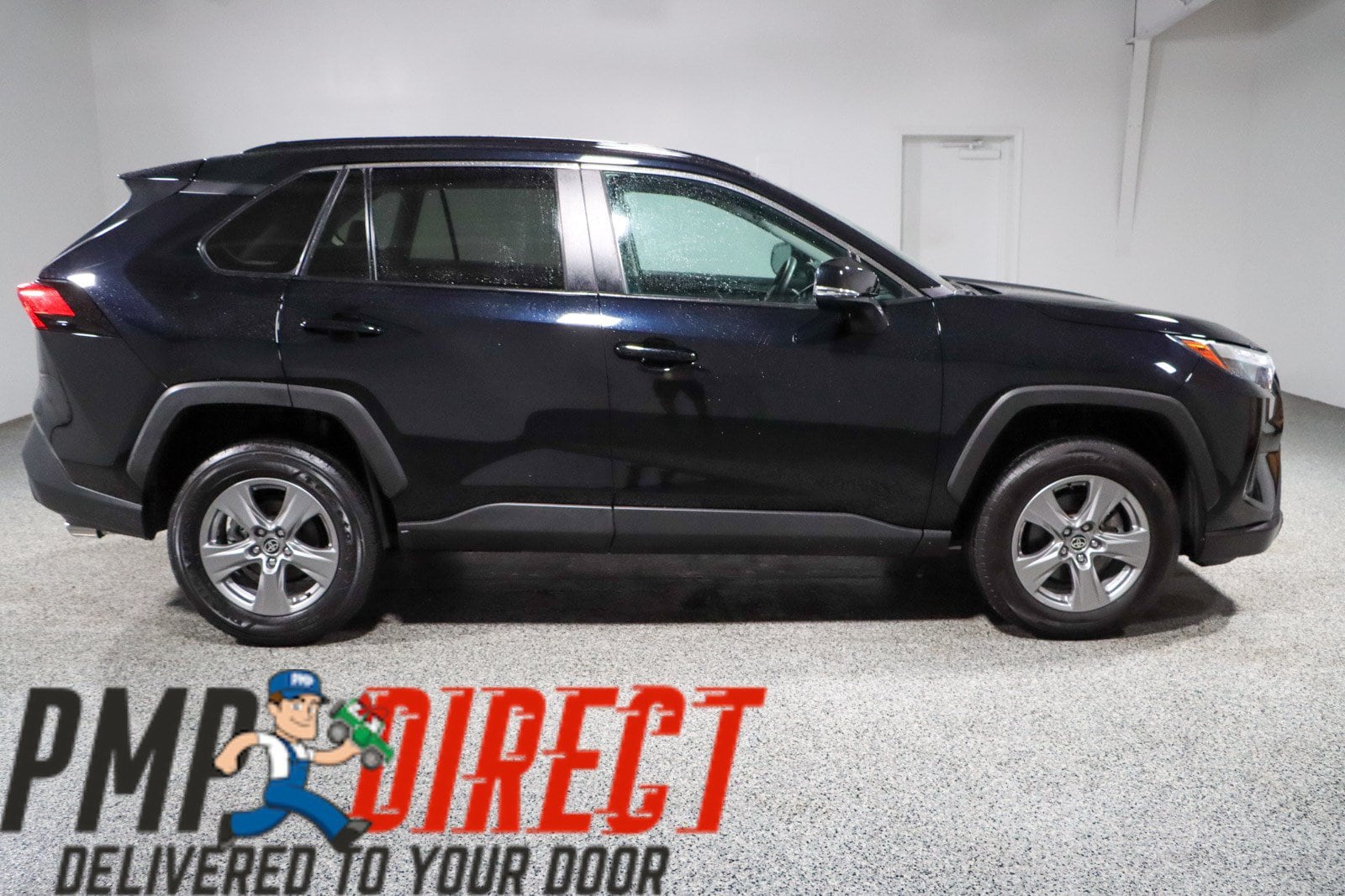 2024 Toyota RAV4 XLE - Photo 6